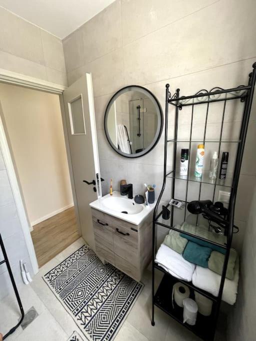 Appartamento Luxury Penthouse In Pagrati Atene Esterno foto